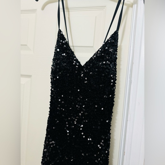 Beautiful long black evening dress - Picture 1 of 8